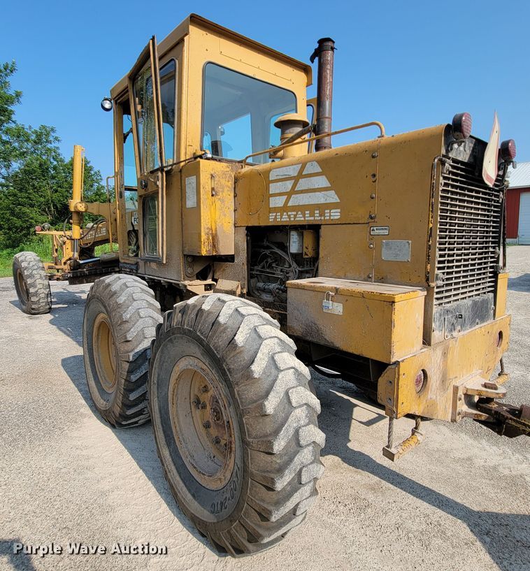 image for item KD9425 1987 Fiat-Allis FG75  motor grader
