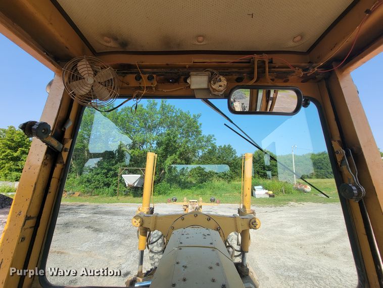 image for item KD9425 1987 Fiat-Allis FG75  motor grader