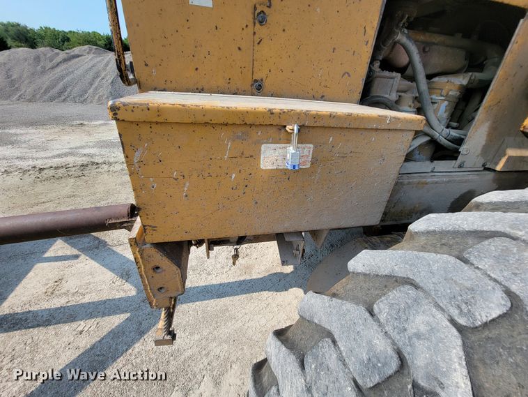 image for item KD9425 1987 Fiat-Allis FG75  motor grader