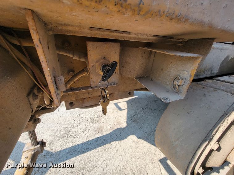 image for item KD9425 1987 Fiat-Allis FG75  motor grader