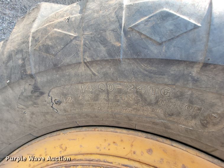 image for item KD9425 1987 Fiat-Allis FG75  motor grader