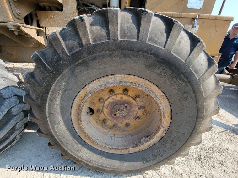 image for item KD9425 1987 Fiat-Allis FG75  motor grader