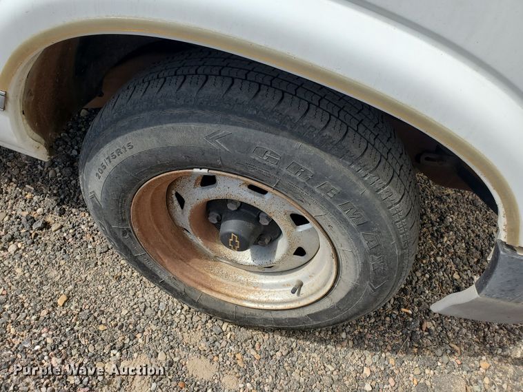 image for item KK9353 1994 Chevrolet S10  pickup truck