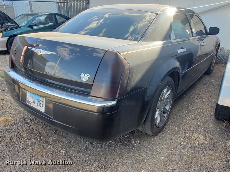 image for item KK9372 2006 Chrysler 300