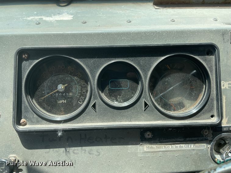 image for item KK9550 1977 Chevrolet P30  delivery truck