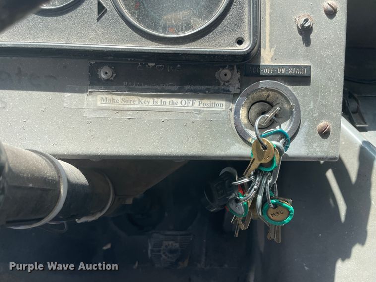 image for item KK9550 1977 Chevrolet P30  delivery truck