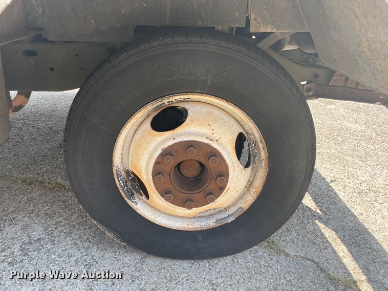 image for item KK9550 1977 Chevrolet P30  delivery truck