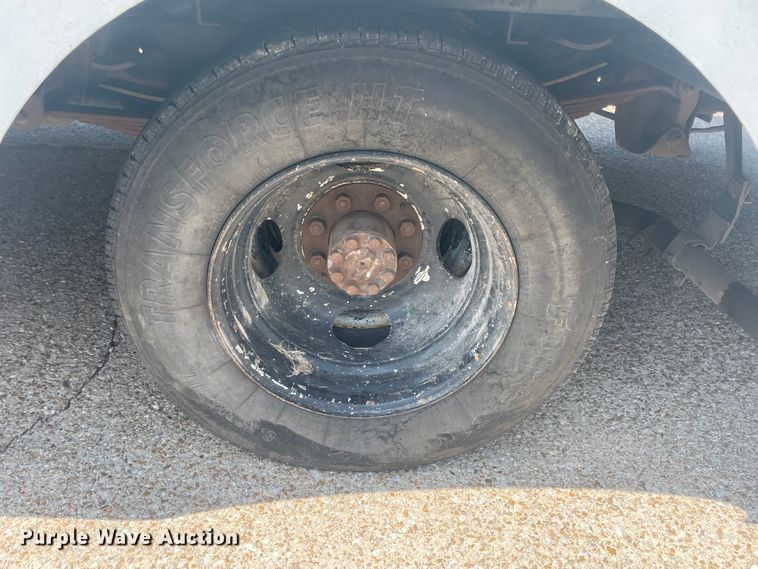 image for item KK9550 1977 Chevrolet P30  delivery truck