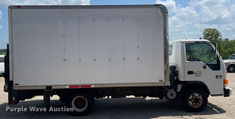 image for item KK9551 1998 Chevrolet W3500  box truck