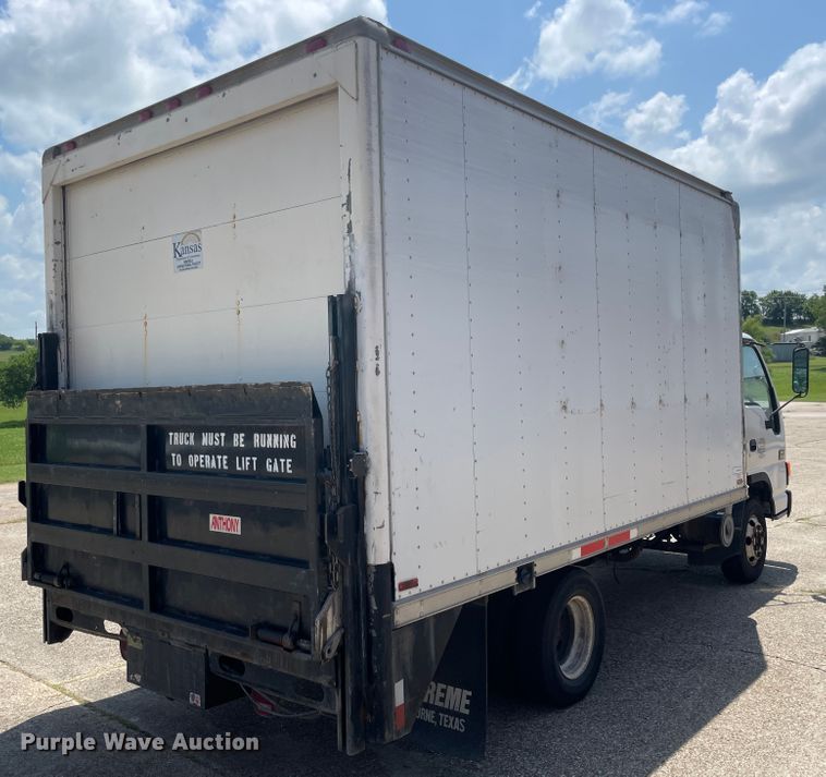 image for item KK9551 1998 Chevrolet W3500  box truck