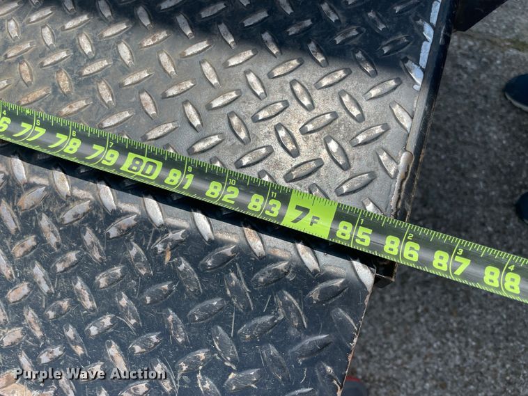 image for item KK9551 1998 Chevrolet W3500  box truck