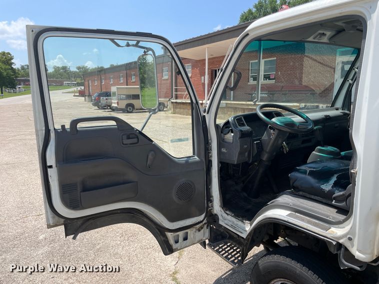 image for item KK9551 1998 Chevrolet W3500  box truck