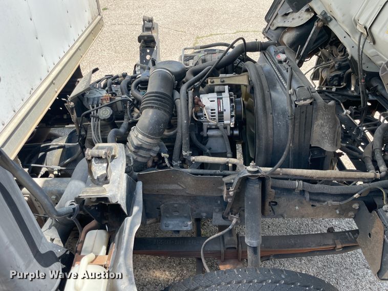 image for item KK9551 1998 Chevrolet W3500  box truck