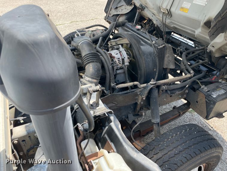 image for item KK9551 1998 Chevrolet W3500  box truck