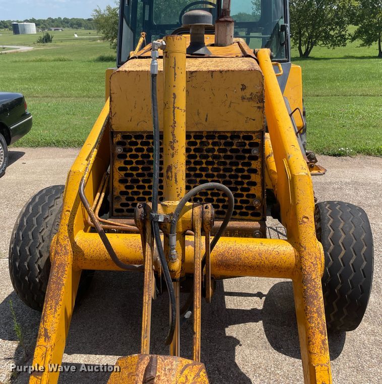 image for item KK9553 John Deere 210C  backhoe