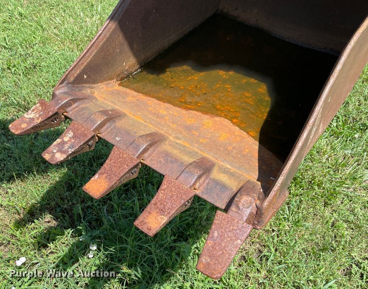 image for item KK9553 John Deere 210C  backhoe