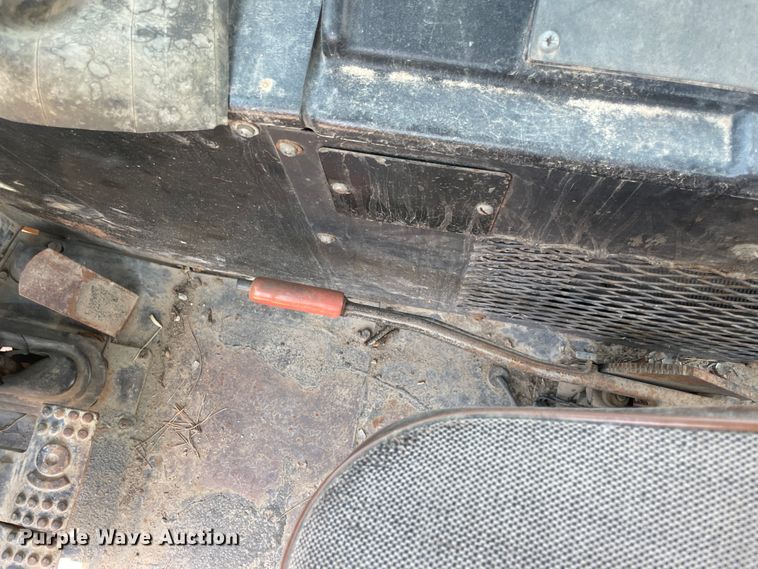 image for item KK9553 John Deere 210C  backhoe