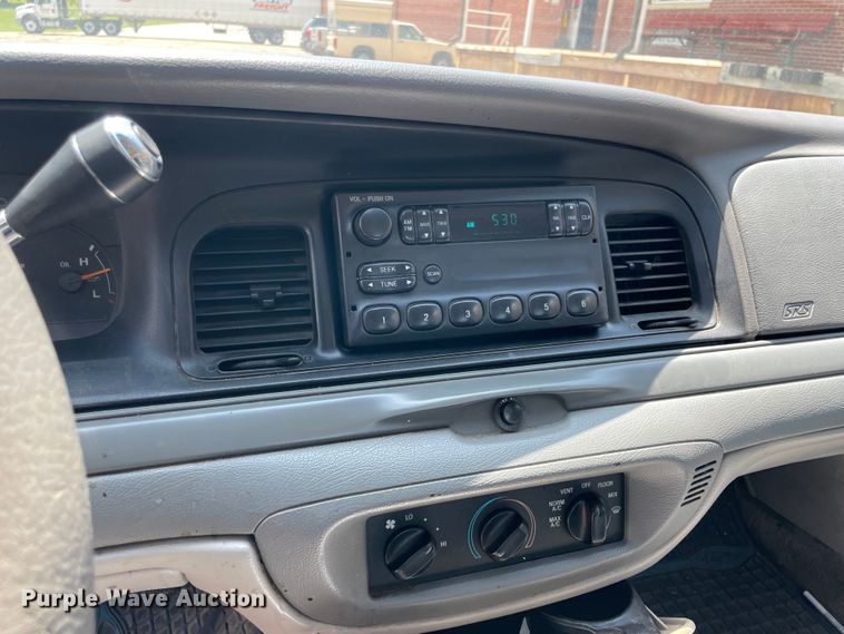 image for item KK9554 1997 Ford Crown Victoria Police Interceptor