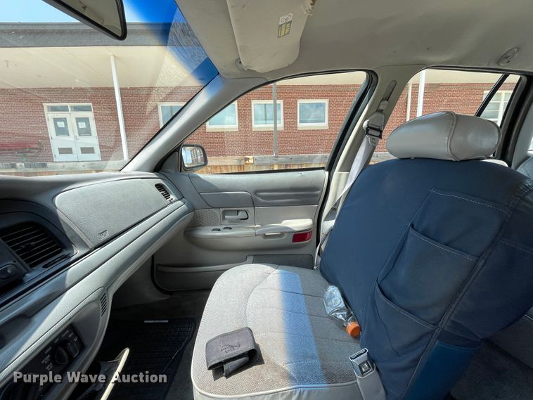 image for item KK9554 1997 Ford Crown Victoria Police Interceptor