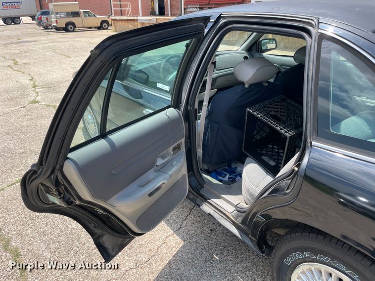 image for item KK9554 1997 Ford Crown Victoria Police Interceptor