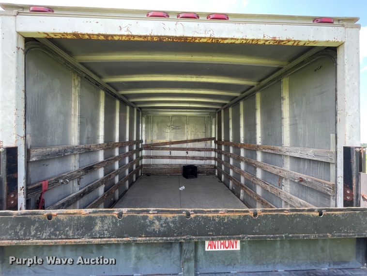 image for item KK9555 1991 Chevrolet 3500  box truck