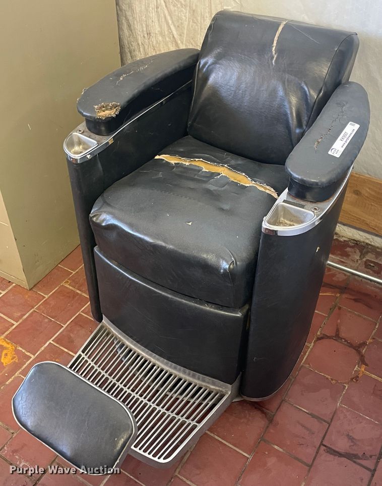 image for item KK9557 Koker  barber chair