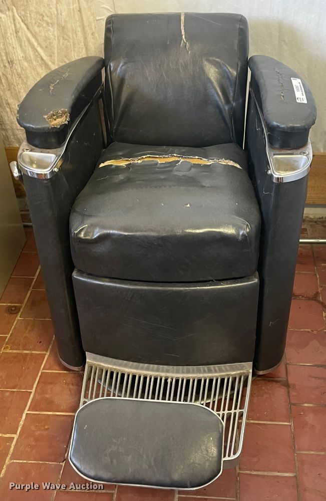 image for item KK9557 Koker  barber chair