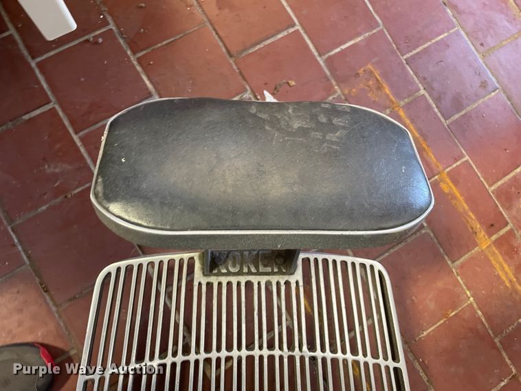 image for item KK9557 Koker  barber chair