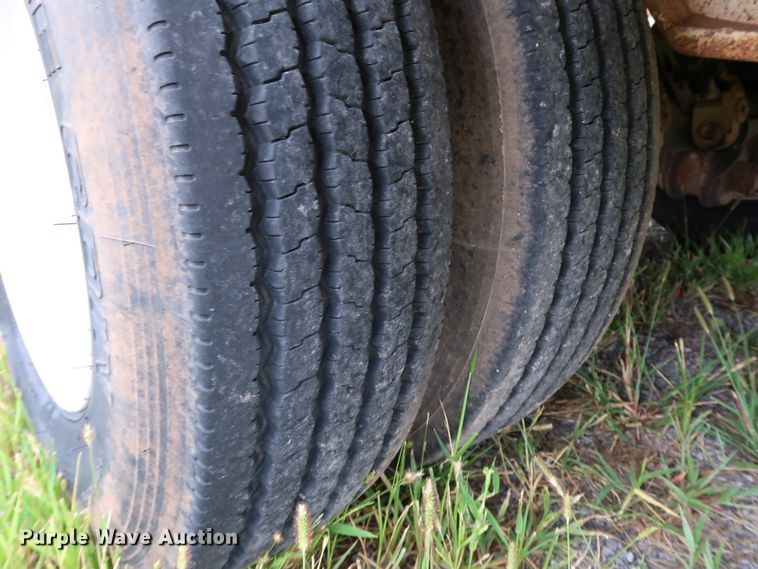 image for item KQ9786 1968 Hyster  equipment trailer