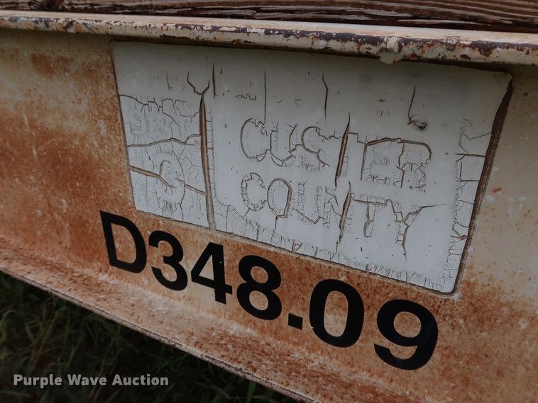 image for item KQ9786 1968 Hyster  equipment trailer