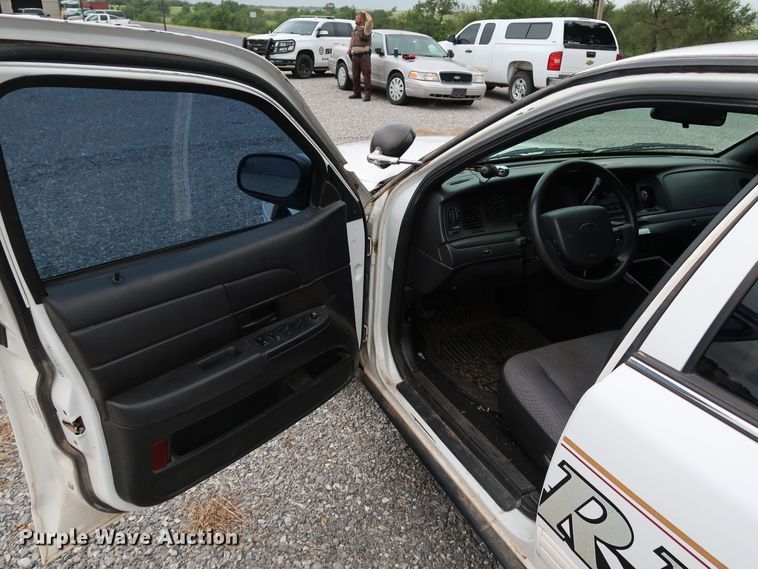 image for item KQ9788 2011 Ford Crown Victoria Police Interceptor