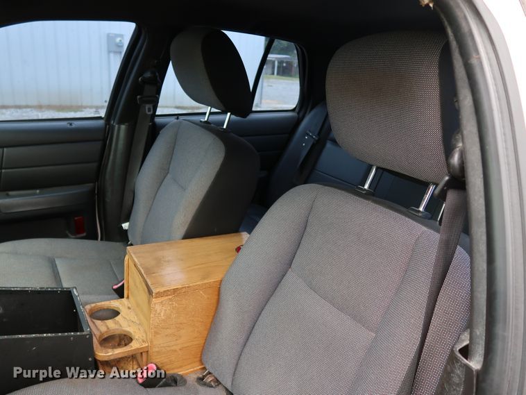 image for item KQ9788 2011 Ford Crown Victoria Police Interceptor