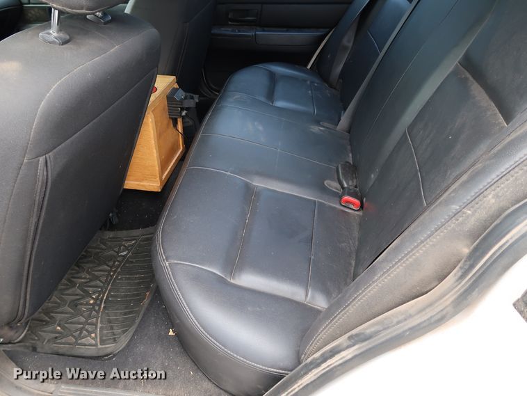 image for item KQ9788 2011 Ford Crown Victoria Police Interceptor