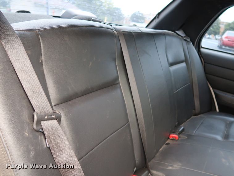 image for item KQ9788 2011 Ford Crown Victoria Police Interceptor