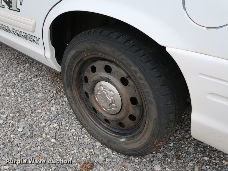 image for item KQ9788 2011 Ford Crown Victoria Police Interceptor