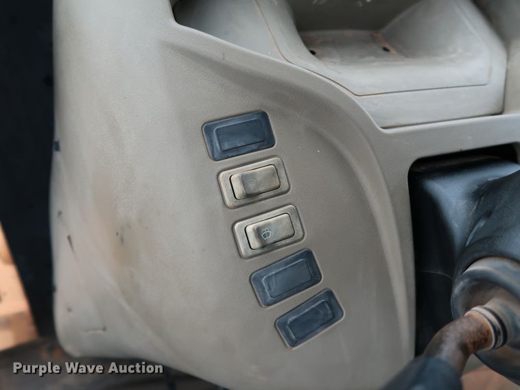 image for item KQ9793 2006 Case 590 Super M Series II  backhoe