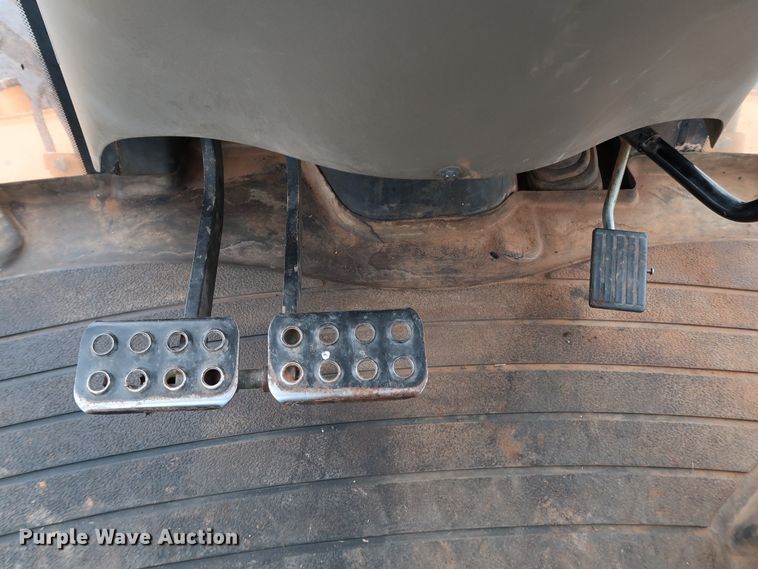 image for item KQ9793 2006 Case 590 Super M Series II  backhoe