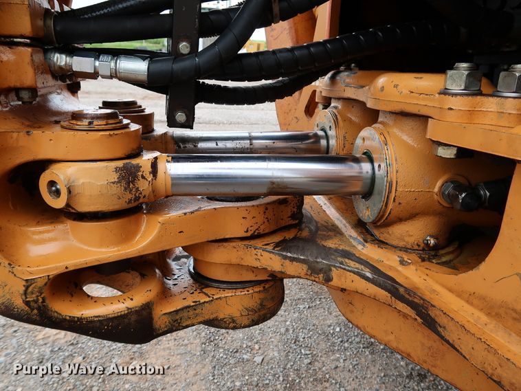 image for item KQ9793 2006 Case 590 Super M Series II  backhoe