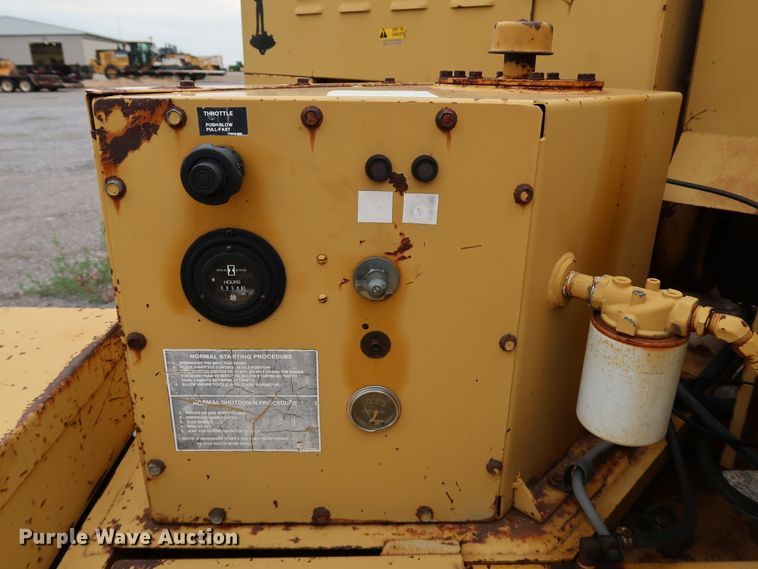 image for item KQ9794 1989 Vermeer BC1250  wood chipper