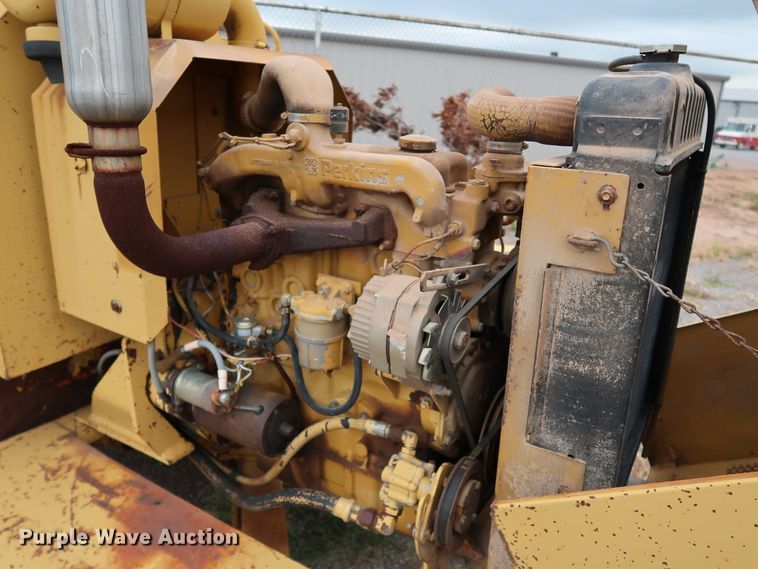 image for item KQ9794 1989 Vermeer BC1250  wood chipper