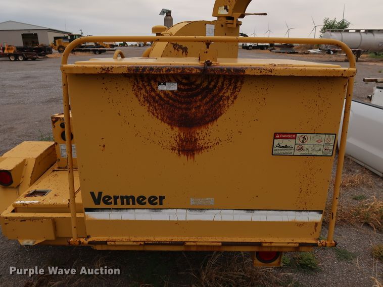image for item KQ9794 1989 Vermeer BC1250  wood chipper