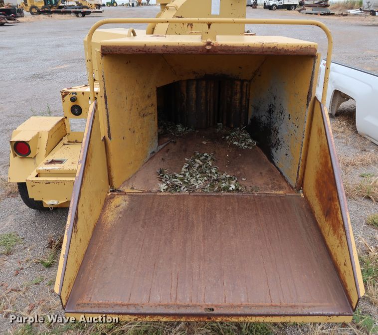 image for item KQ9794 1989 Vermeer BC1250  wood chipper