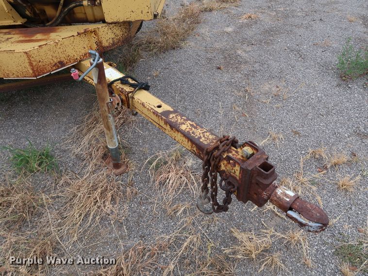 image for item KQ9794 1989 Vermeer BC1250  wood chipper