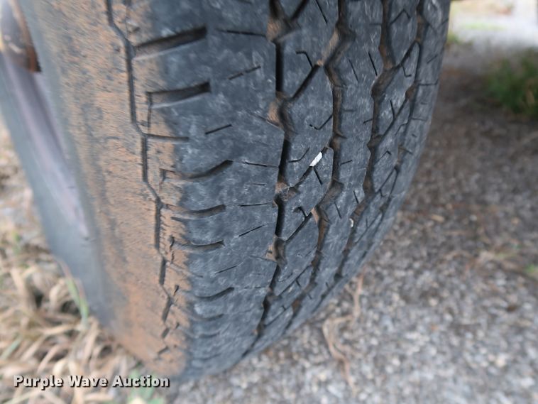 image for item KQ9794 1989 Vermeer BC1250  wood chipper