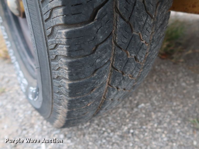 image for item KQ9794 1989 Vermeer BC1250  wood chipper