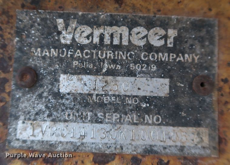 image for item KQ9794 1989 Vermeer BC1250  wood chipper