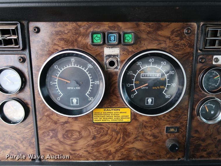 image for item KQ9795 1993 Kenworth T400  water truck