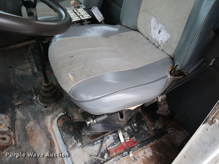 image for item KQ9795 1993 Kenworth T400  water truck