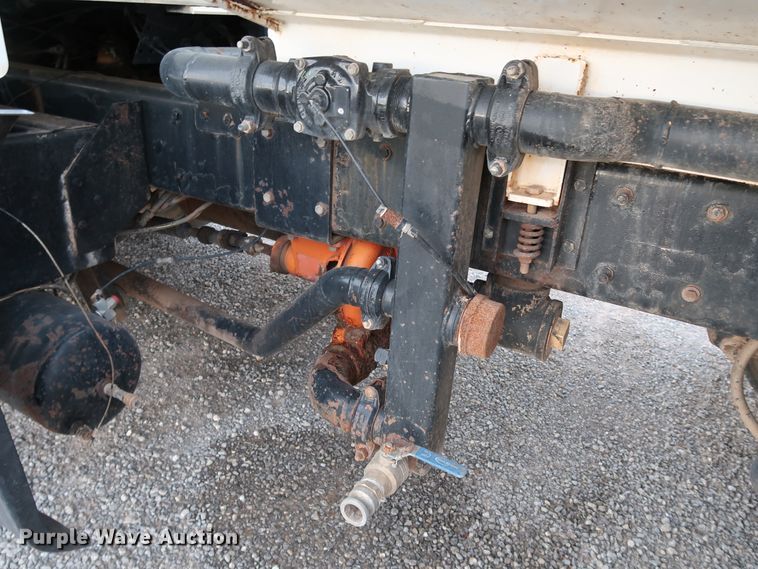 image for item KQ9795 1993 Kenworth T400  water truck