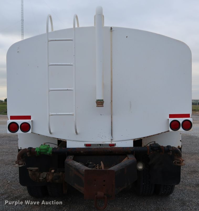 image for item KQ9795 1993 Kenworth T400  water truck